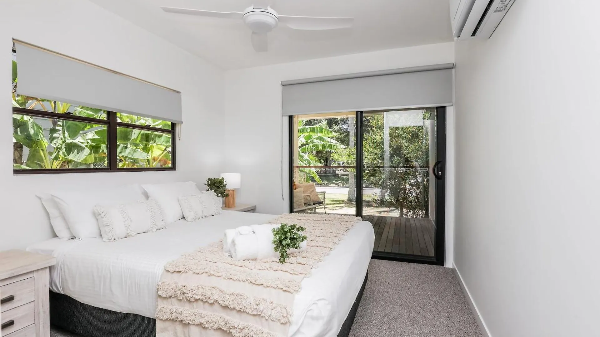 Ocean Haze - Prime Beachfront Getaway Agnes Water Australia