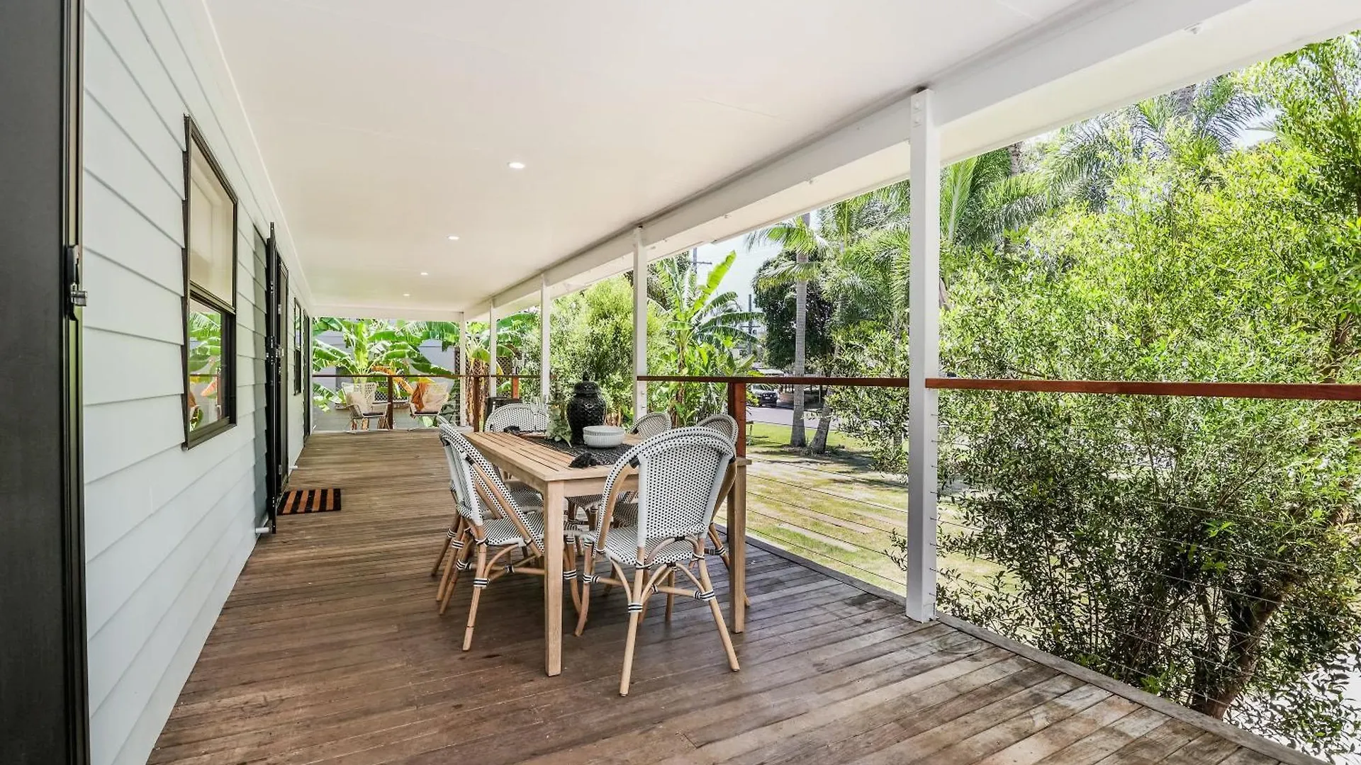 Ocean Haze - Prime Beachfront Getaway Agnes Water Australia